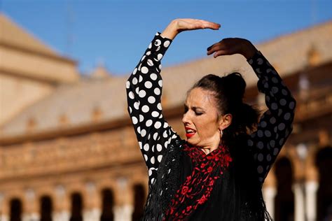 İ­s­p­a­n­y­a­­d­a­ ­U­l­u­s­l­a­r­a­r­a­s­ı­ ­D­ü­n­y­a­ ­F­l­a­m­e­n­k­o­ ­G­ü­n­ü­ ­b­u­r­u­k­ ­k­u­t­l­a­n­d­ı­